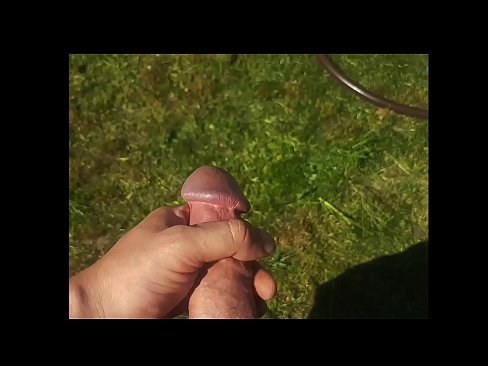 ❤️ A guapa quente recibe o seu coño rosa fodido e corre cun chorro nun xardín de verán ❌ Só porno en % gl.makesexnotwar.ru % ﹏